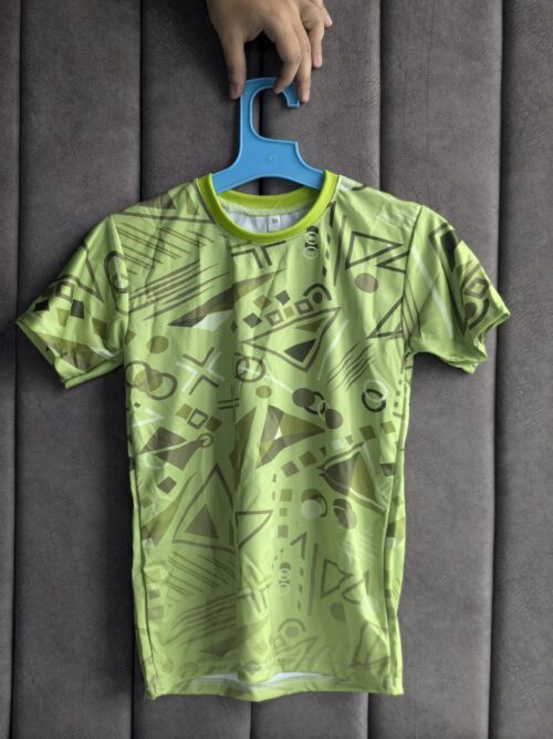 Green Geometric Graphic T-Shirt