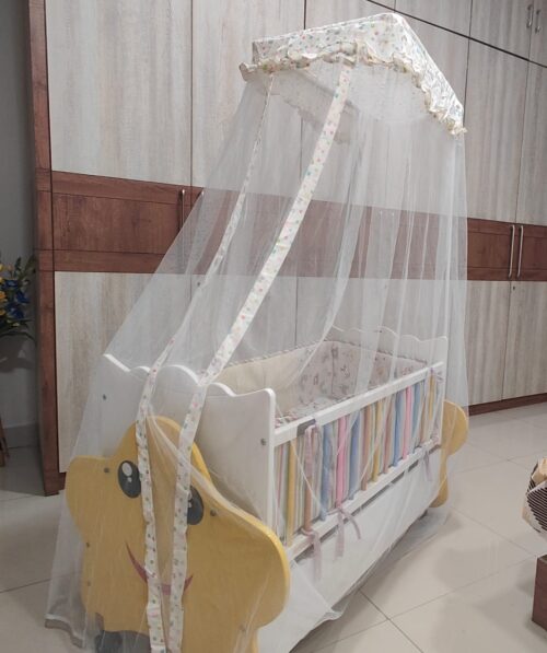 Babyhug Lucky Star Wooden Cradle with storage