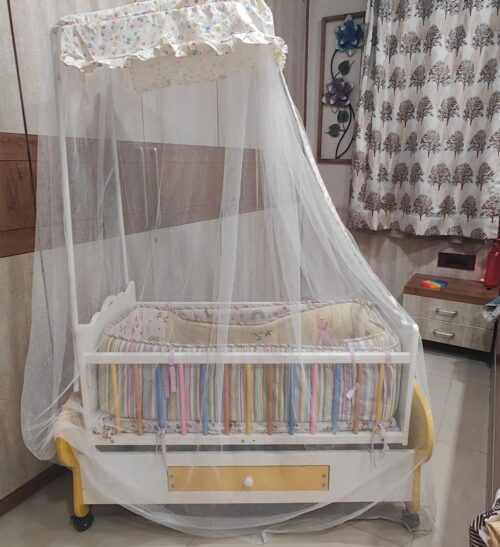 Babyhug Lucky Star Wooden Cradle with storage