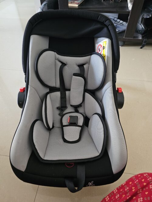 R for rabbit Pikaboo 4 in 1 carry cot