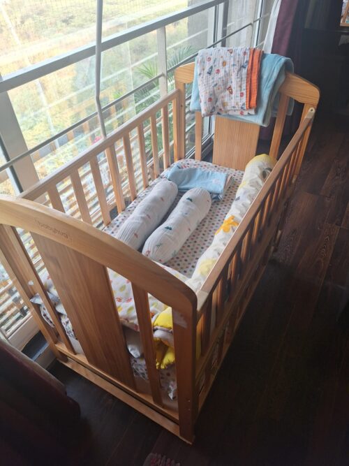 Babyhug Baby Crib