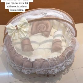 Baby bedding set with net