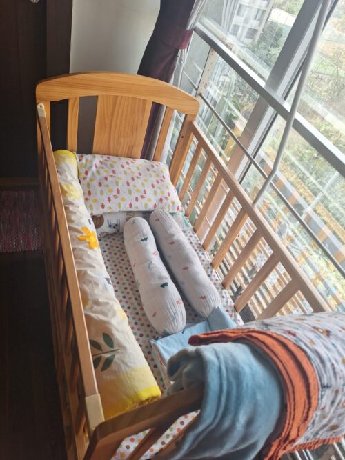 Babyhug Baby Crib