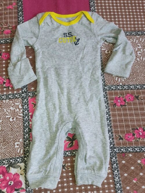 Carters body suit for New Born