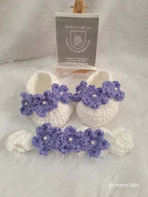 Crochet handmade baby shoes and headband set
