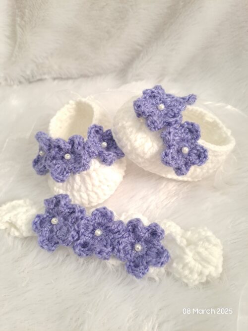 Crochet handmade baby shoes and headband set