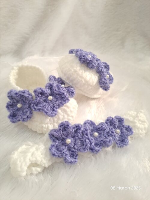 Crochet handmade baby shoes and headband set