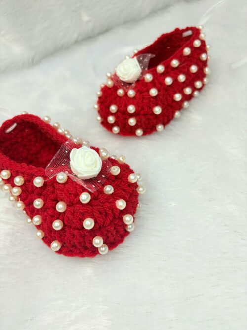 Crochet Handmade Baby Girl Shoes – Soft, Stylish & Pearl-Adorned for Little Princesses
