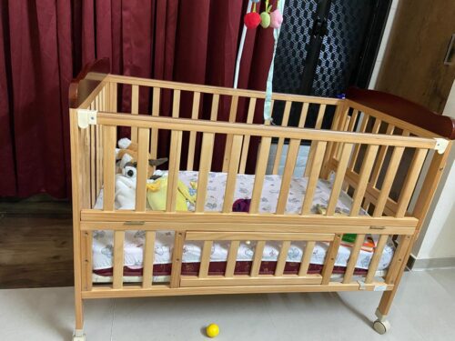 Babyhug Hamilton Wooden Crib
