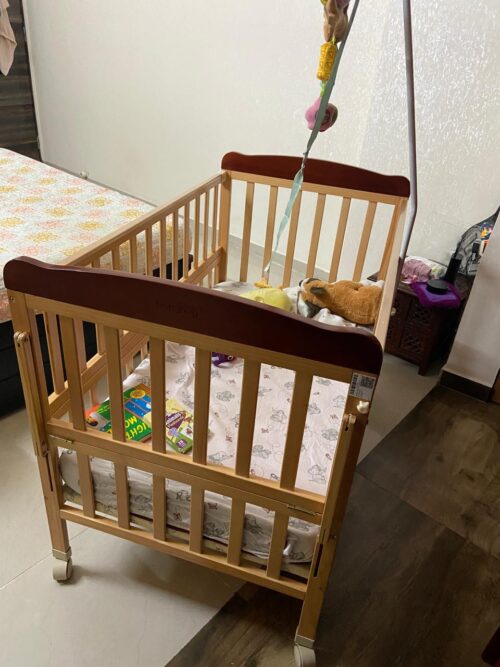 Babyhug Hamilton Wooden Crib