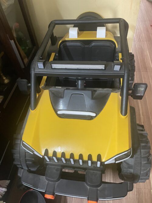 Bold Yellow & Black Ride-On Jeep – Brand New & Untouched Gift!