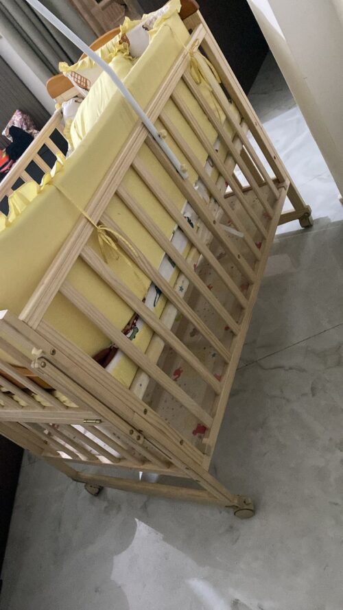 Mee Mee Wooden Baby Crib with Mattress & Pillows – Gently Used