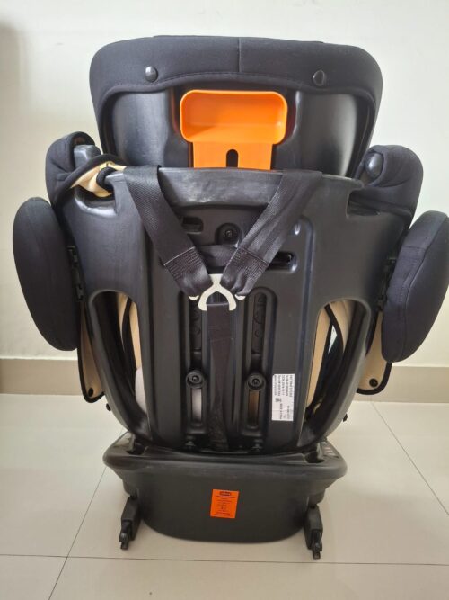 Chicco Isofix Car Seat – Rear & Forward Facing | 0+ Months | Excellent Condition
