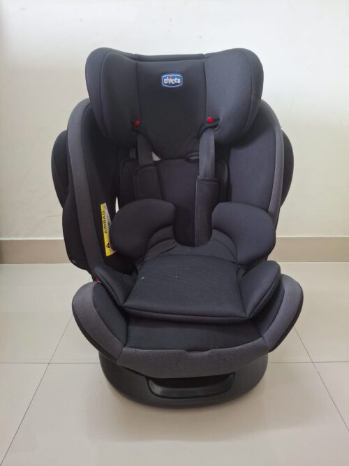 Chicco Isofix Car Seat – Rear & Forward Facing | 0+ Months | Excellent Condition