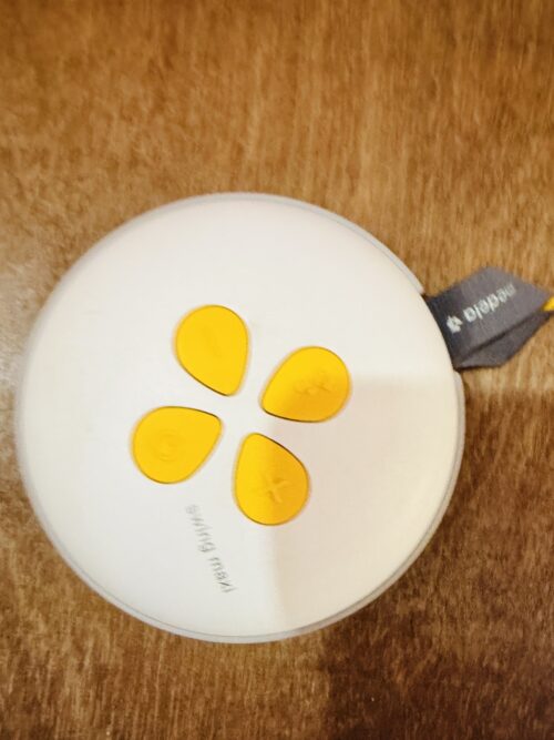 Medela Swing Maxi Electric Breast Pump with Wearable Milk Collectors | USA Purchase | 6 Months Old