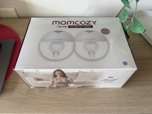 Momcozy M5 wearable breast pump
