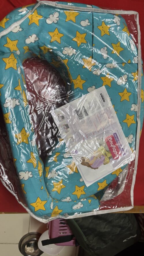 Babyhug Baby feeding pillow