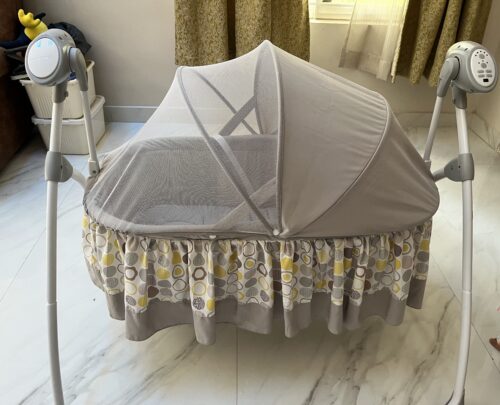 Babyhug berly - electronic automatic swing cradle with remote control