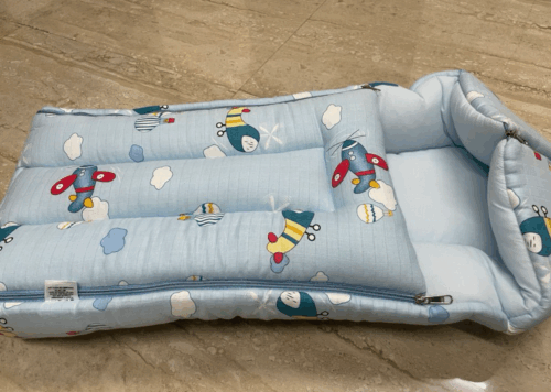 NumNum Baby Bed with Pillow – Soft, Zipped & Portable