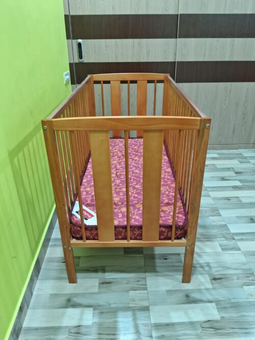 Babyhug Wooden Cot with 3-Level Adjustment + Babyhug Mattress | Gently Used
