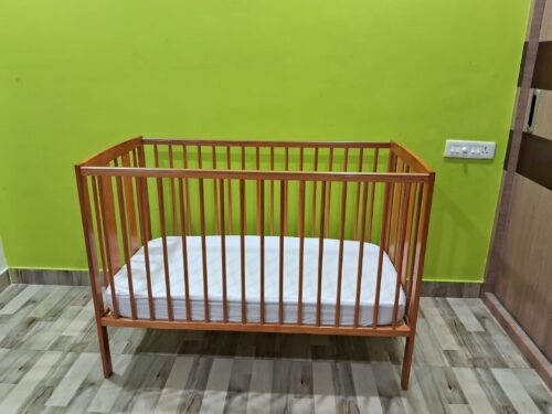 Babyhug Wooden Cot with 3-Level Adjustment + Babyhug Mattress | Gently Used