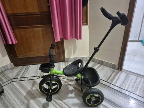 R for Rabbit Tiny Toes Tricycle – Black & Neon Green