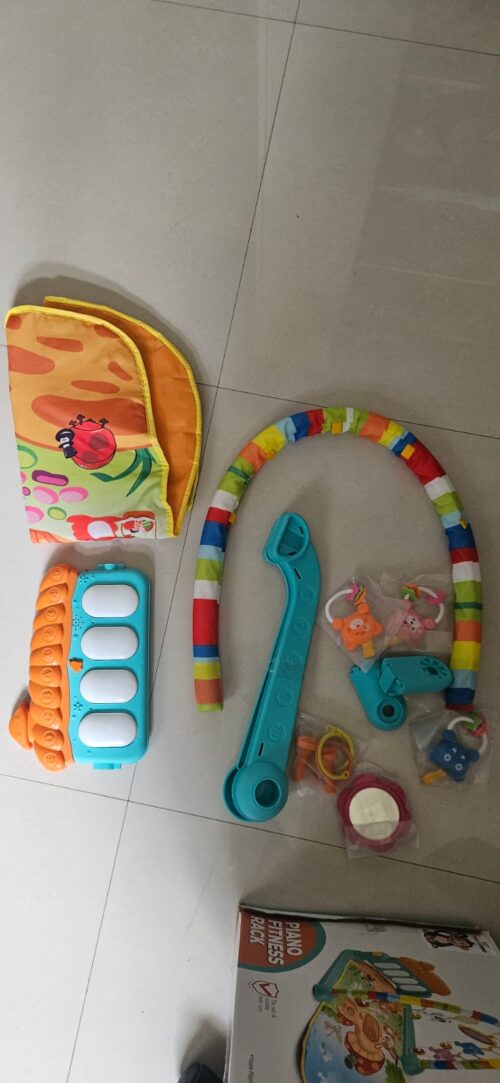 Wembley Piano Fitness Rack with Rattles & Mirror Play Mat