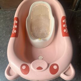 Cute Bear-Themed Baby Bathtub with Chair – Perfect for Newborns to Toddlers!