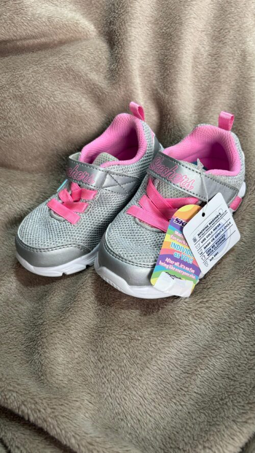 Brand New Skechers Light-Up Shoes for Toddlers (Size 13cm | Age 2.5–3 Years)