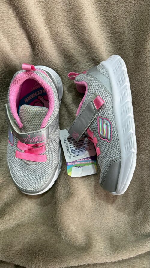 Brand New Skechers Light-Up Shoes for Toddlers (Size 13cm | Age 2.5–3 Years)
